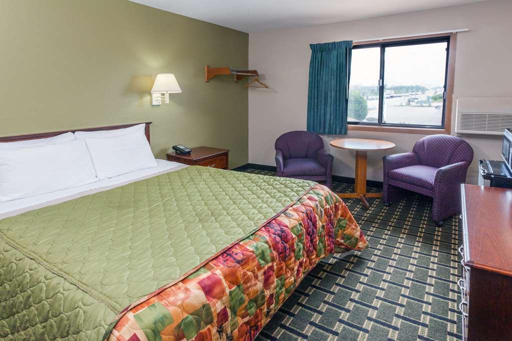 Super 8 By Wyndham Michigan City Chambre photo