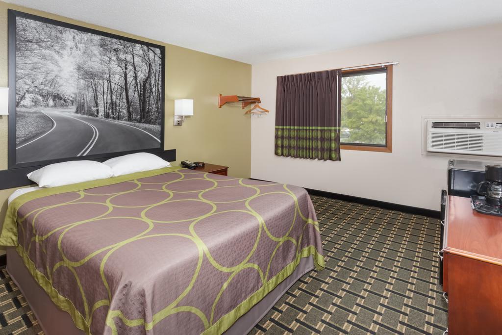 Super 8 By Wyndham Michigan City Extérieur photo